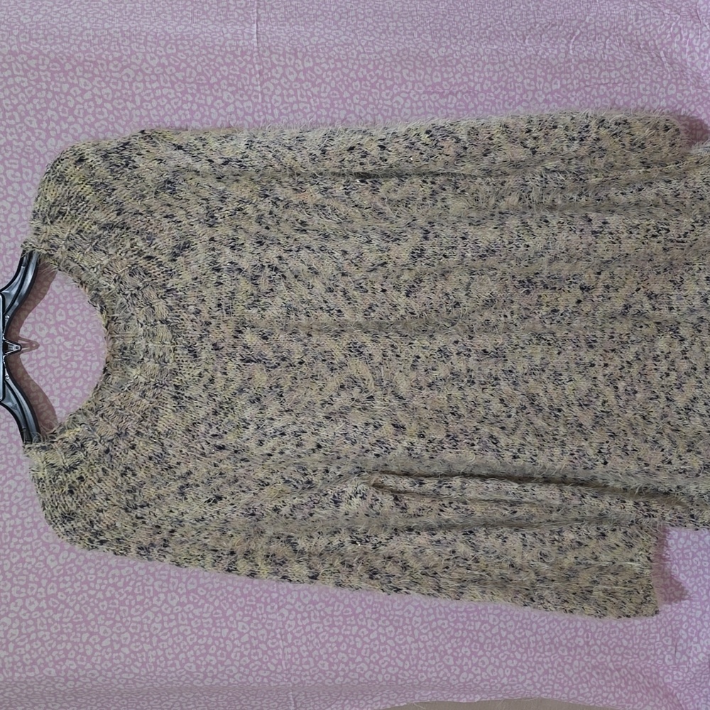 EUC-Lou & Grey Sweater